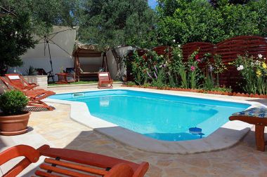 Casa vacanza Silvia - open pool: H(10) Supetar - Isola di Brac  - Croazia