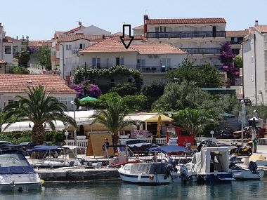 Appartamenti Mara - 70m from the sea A2(4+1), A3(4+1), A4(2+1), A1(2+1) Okrug Gornji - Isola di Ciovo 