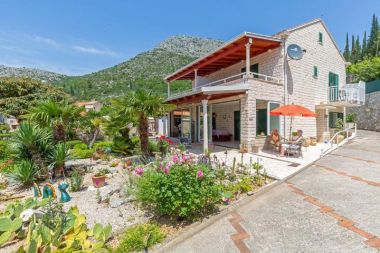 Appartamenti Silverija - garden and parking: SA1(2+1), SA2(2), SA3(2), SA4(2) Trsteno - Riviera Dubrovnik 