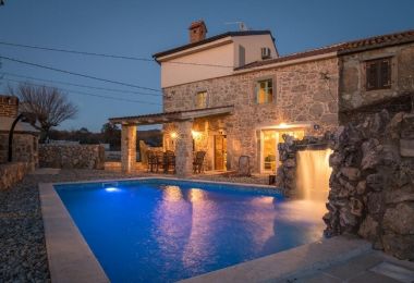 Casa vacanza Frank - with pool; H(8+2) Vrbnik - Isola di Krk  - Croazia