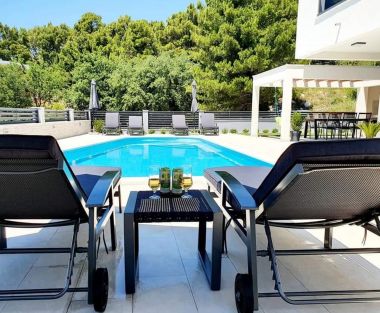 Appartamenti Villa Esse - heated pool & seaview: A1(2+2), A2(4+2), A3(2+2), A4(4+2), A5(2+2) Baska Voda - Riviera Makarska 