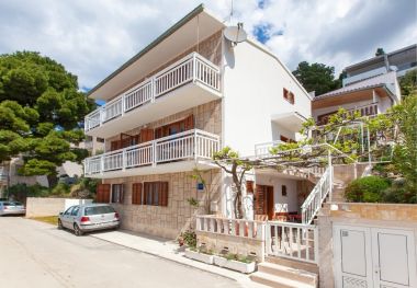 Appartamenti Ante M - 100 m from beach: A1(4+2), A2(4+2), C3(2) Brela - Riviera Makarska 