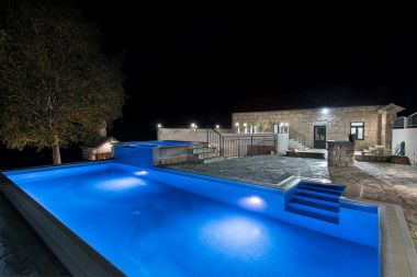 Casa vacanza Stipe - with pool : H(6+1) Rascane - Riviera Makarska  - Croazia