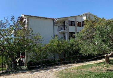 Appartamenti Antisa - with playground: A1 jug(4+1), A2 sjever(4) Tucepi - Riviera Makarska 