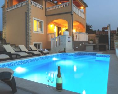 Casa vacanza Ante - with pool & gym: H(8) Razanj - Riviera Sibenik  - Croazia
