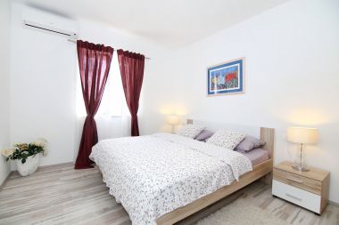 Appartamenti Anamarija - garden terrace : A1(4+1) Split - Riviera Split 