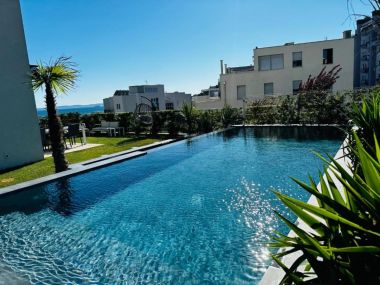 Appartamenti Lux - with private pool: A1(4+2) Split - Riviera Split 