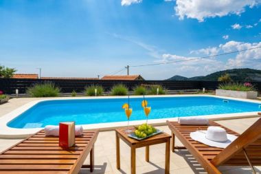 Casa vacanza Pax - with pool: H(4+2) Marina - Riviera Trogir  - Croazia