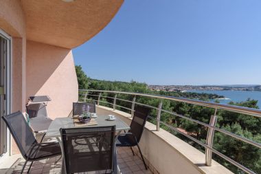 Appartamenti Pery - 2 bedroom sea view apartment: A1(4+1) Trogir - Riviera Trogir 