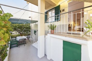 Appartamenti Ivanka - 200 m from sea: A1(4) Trogir - Riviera Trogir 