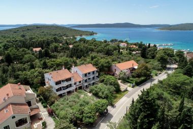 Appartamenti Zlatko - 100m from the sea A1(4), A2(4), A3(4) Muline - Isola di Ugljan 