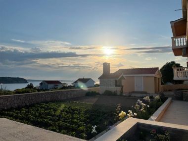 Appartamenti Adriatic - with beautiful garden: A1(2), A2(2), A3(2+2) Rtina - Riviera Zadar 