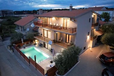 Appartamenti Suza - relaxing & beautiful: A1(2+2), A2(4+2) Zadar - Riviera Zadar 