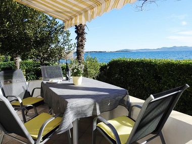 Casa vacanza Villa Petar 2 - 10m from sea: H(4) Zadar - Riviera Zadar  - Croazia