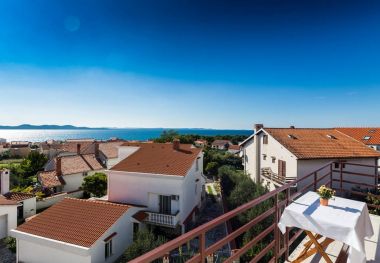 Appartamenti Ivan Z2 - 250 m from beach: A2(4) Zadar - Riviera Zadar 