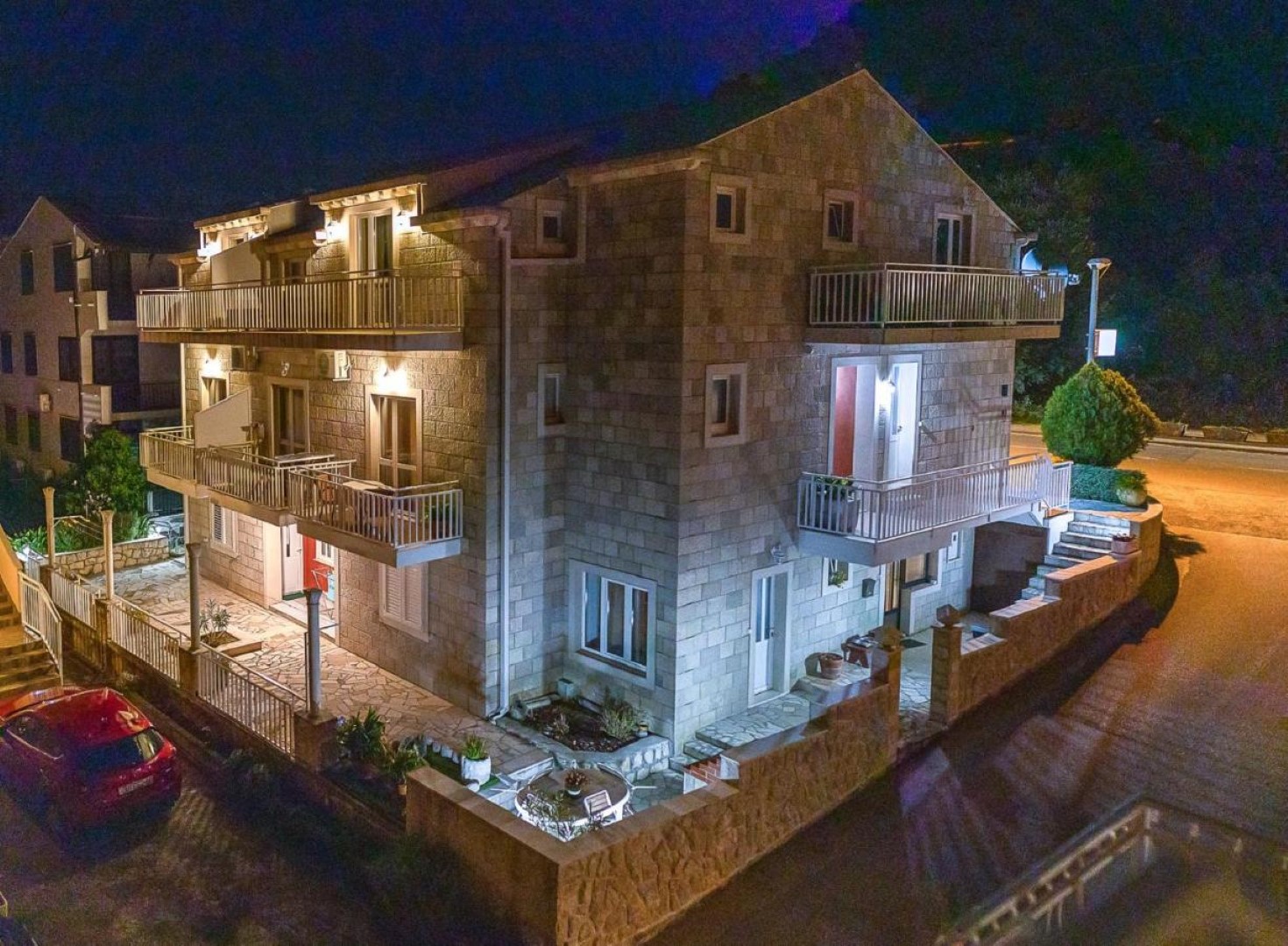 Appartamenti Pavo - comfortable with parking space: A1(2+3), SA2(2+1), A3(2+2), SA4(2+1), A6(2+3) Cavtat - Riviera Dubrovnik 